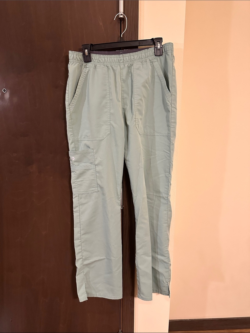 Women’s Lightweight Elastic Waist Scrub Pants - Sage Green